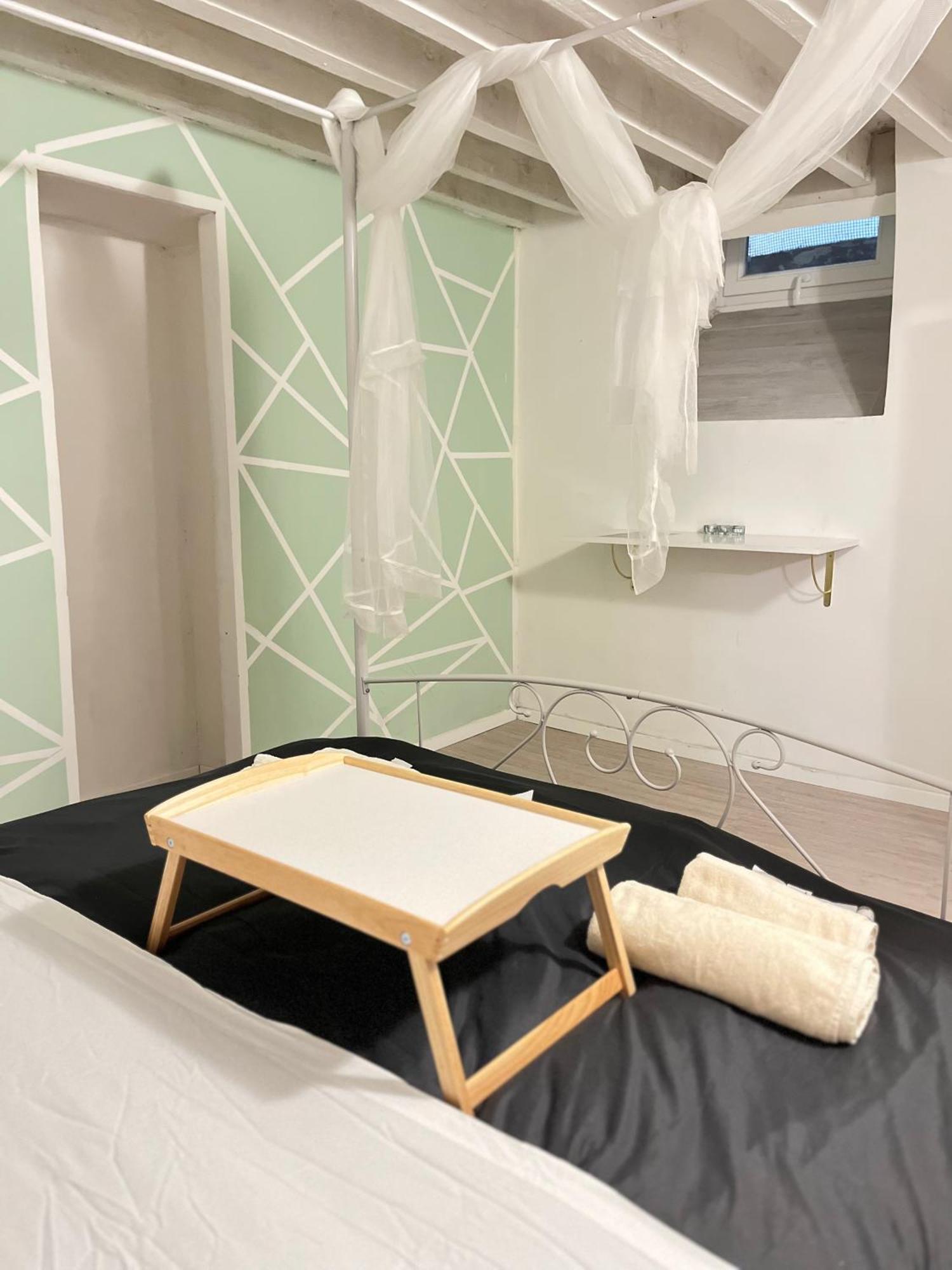 Genova Centro Affittacamere- Bagno In Comune Bagian luar foto